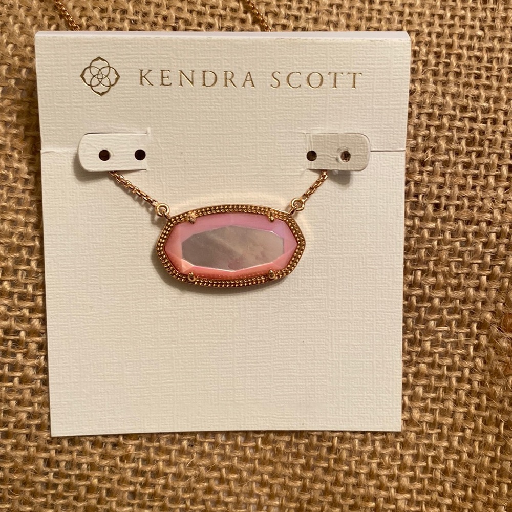 Kendra Scott • Delaney Rose Gold Pendant